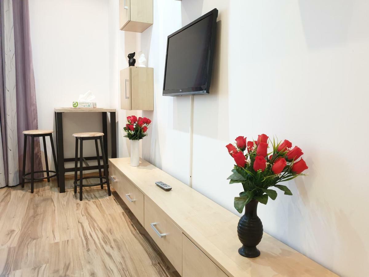 Urban Aparthotel Bucharest Exterior photo